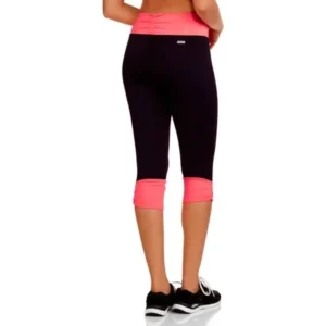 Juniors' Active Ruched 18 Capri Performance Pants with Contrast Detail