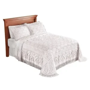 Victoria Plush Chenille Ring-Style Fringe Lightweight Bedspread, Twin, Ivory